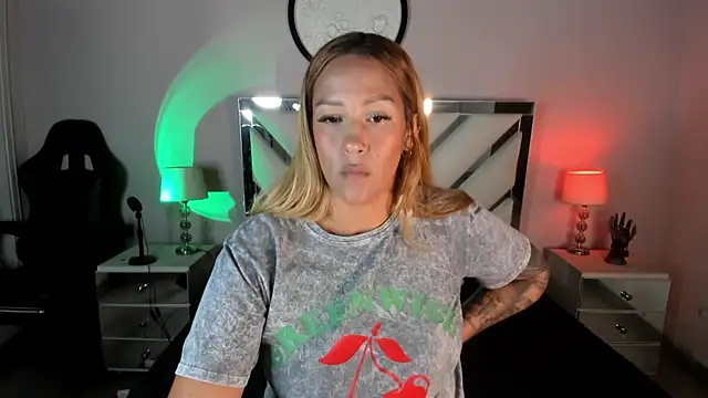 Snapshot of AnyyJones chatting on 5, 3, 2025 AnyyJones online show from 5, 3, 2025