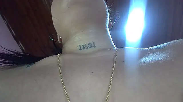 white sexy  online show from 20, 2, 2025