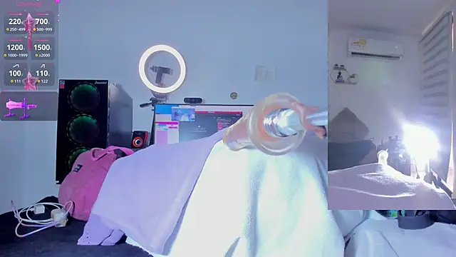 Abigail Girl   online show from 19, 12, 2025