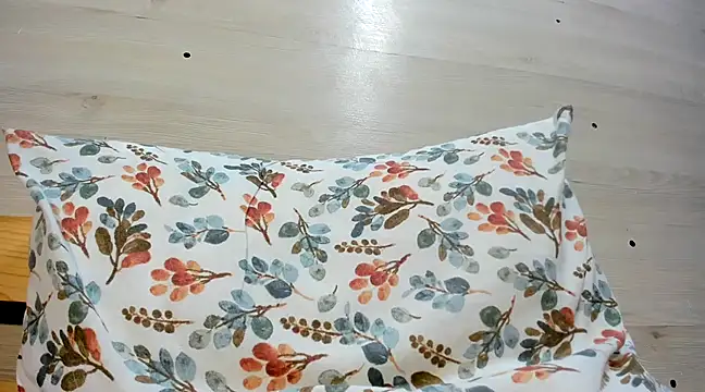 Snapshot of CRISTIINA37 chatting on 4, 12, 2024 CRISTIINA37 online show from 4, 12, 2024