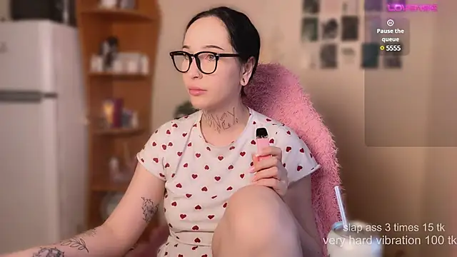 Snapshot of AnastasiaSun chatting on 10, 2, 2025 AnastasiaSun online show from 10, 2, 2025