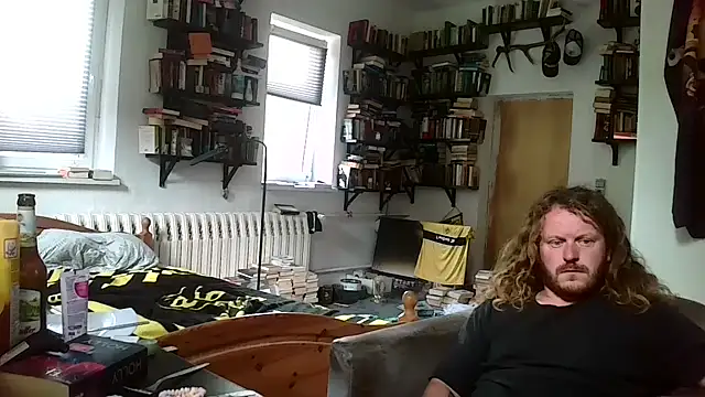 Snapshot of sunr1sa chatting on 8, 9, 2025 sunr1sa online show from 8, 9, 2025