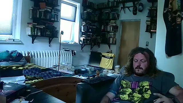 Snapshot of sunr1sa chatting on 12, 9, 2025 sunr1sa online show from 12, 9, 2025