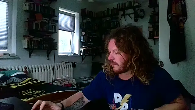 Snapshot of sunr1sa chatting on 12, 10, 2025 sunr1sa online show from 12, 10, 2025