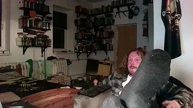 Snapshot of sunr1sa chatting on 7, 11, 2025 sunr1sa online show from 7, 11, 2025