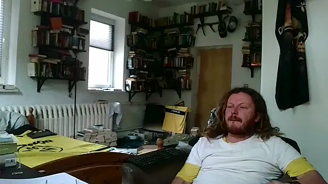 Snapshot of sunr1sa chatting on 28, 11, 2025 sunr1sa online show from 28, 11, 2025