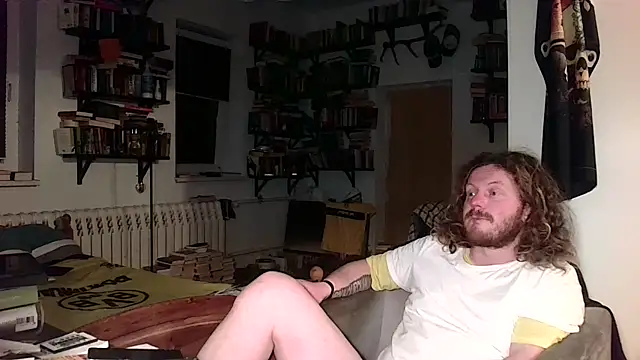 Snapshot of sunr1sa chatting on 4, 12, 2025 sunr1sa online show from 4, 12, 2025