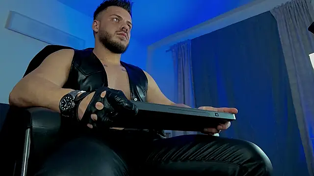 juliusmasters online show from 8, 2, 2025