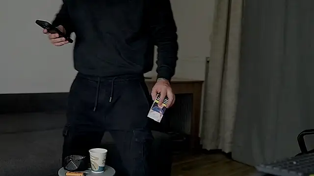 juliusmasters online show from 28, 9, 2025