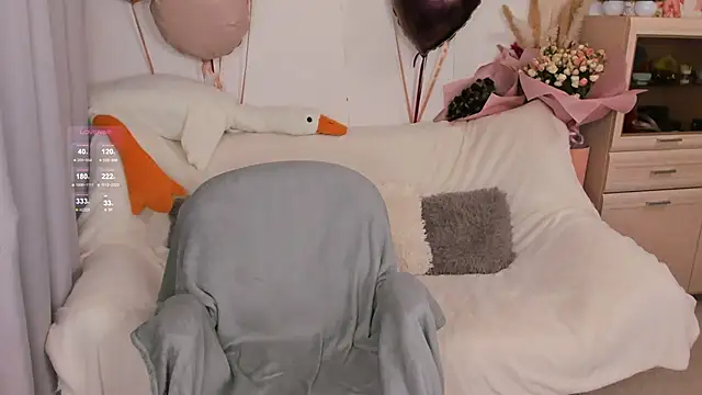 LisaMooore online show from 10, 11, 2025