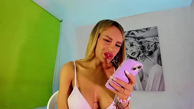  juliana star  online show from 23, 1, 2025