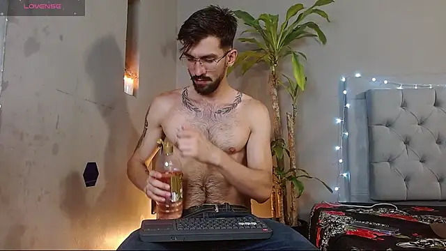 Mr WhiteCock online show from 11, 3, 2025