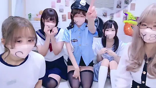 841 yayoi online show from 1, 11, 2025