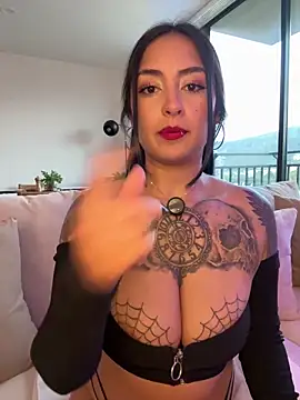 Rae Lil White online show from 19, 2, 2026