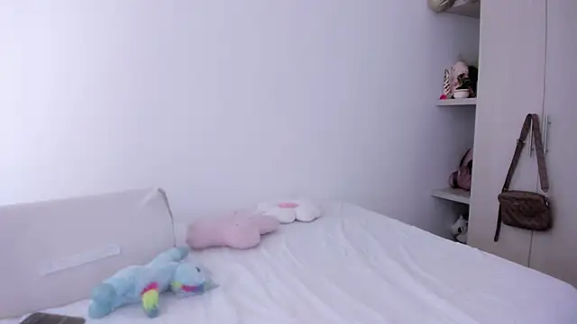 analia collins online show from 25, 9, 2025