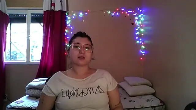 imsohornydacom online show from 16, 4, 2026