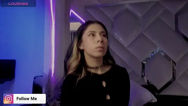 Sara Foxx1 online show from 8, 4, 2026