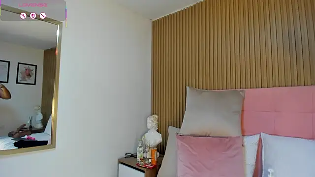 Dakota diaz  online show from 16, 3, 2025