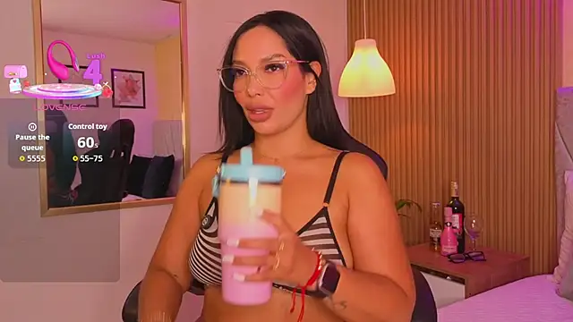 Dakota diaz  online show from 2, 12, 2025