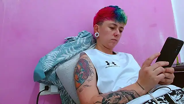 tomboyblue online show from 17, 9, 2025