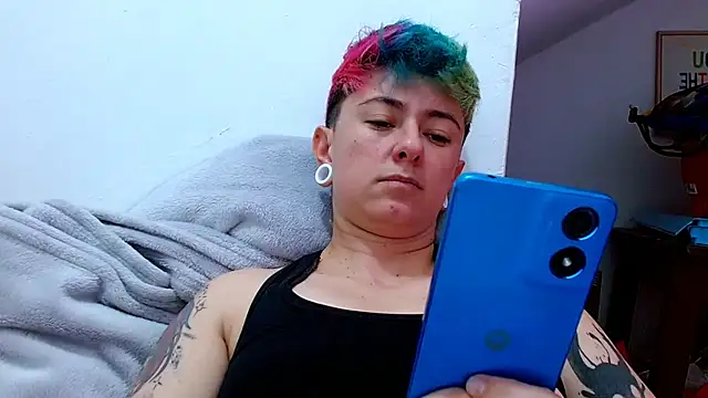 tomboyblue online show from 23, 10, 2025