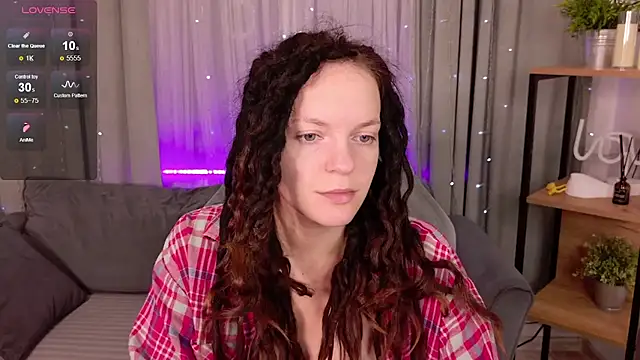 Snapshot of CoreyJane chatting on 5, 10, 2025 CoreyJane online show from 5, 10, 2025