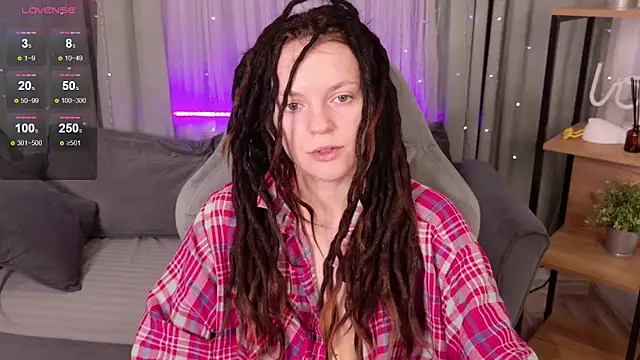 Snapshot of CoreyJane chatting on 17, 10, 2025 CoreyJane online show from 17, 10, 2025