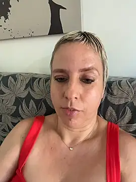 Snapshot of MariaValentine chatting on 13, 7, 2026 MariaValentine online show from 13, 7, 2026