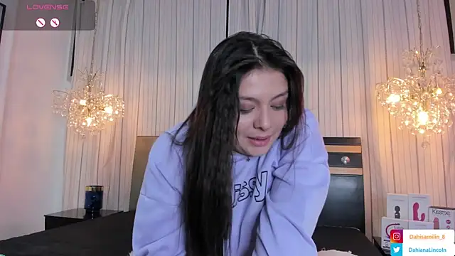 Snapshot of DahianaLincoln chatting on 12, 1, 2025 DahianaLincoln online show from 12, 1, 2025