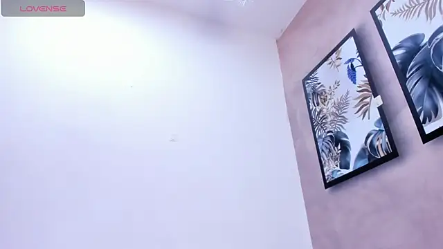 Snapshot of DahianaLincoln chatting on 10, 10, 2025 DahianaLincoln online show from 10, 10, 2025