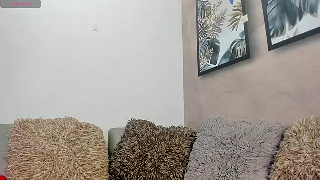 Snapshot of DahianaLincoln chatting on 25, 10, 2025 DahianaLincoln online show from 25, 10, 2025