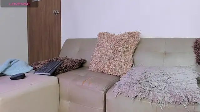 Snapshot of DahianaLincoln chatting on 26, 11, 2025 DahianaLincoln online show from 26, 11, 2025