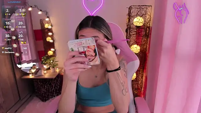 Snapshot of violet_ch chatting on 31, 1, 2025 violet ch online show from 31, 1, 2025