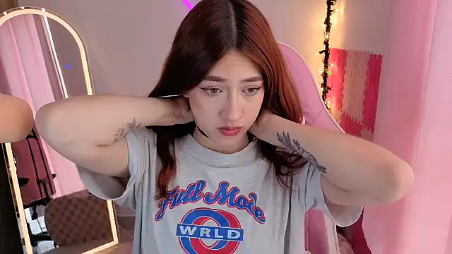 Snapshot of violet_ch chatting on 23, 9, 2025 violet ch online show from 23, 9, 2025