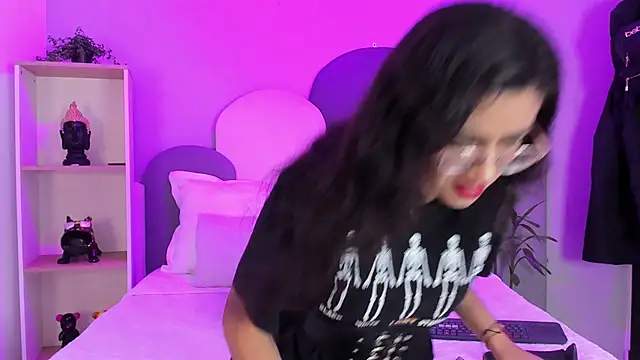 SophieGomez22 online show from 15, 3, 2026