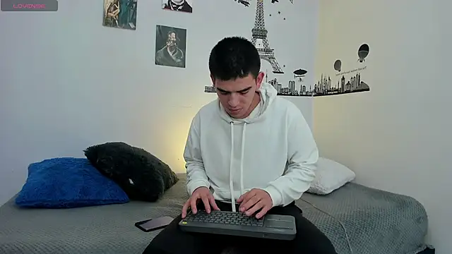 Ares Johnson online show from 14, 12, 2024