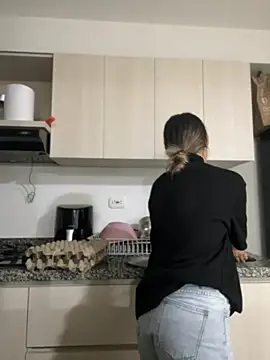 LittleSofia  online show from 13, 12, 2024