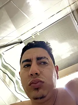 Snapshot of DanielGomez9 chatting on 18, 2, 2025 DanielGomez9 online show from 18, 2, 2025