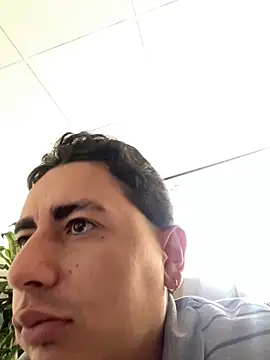 Snapshot of DanielGomez9 chatting on 14, 3, 2025 DanielGomez9 online show from 14, 3, 2025