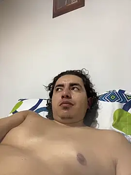 DanielGomez9 online show from 1, 12, 2025