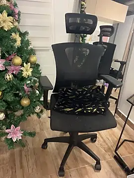 Snapshot of Eva_Gonzalez chatting on 4, 1, 2025 Eva Gonzalez online show from 4, 1, 2025