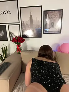 Snapshot of Eva_Gonzalez chatting on 12, 10, 2025 Eva Gonzalez online show from 12, 10, 2025