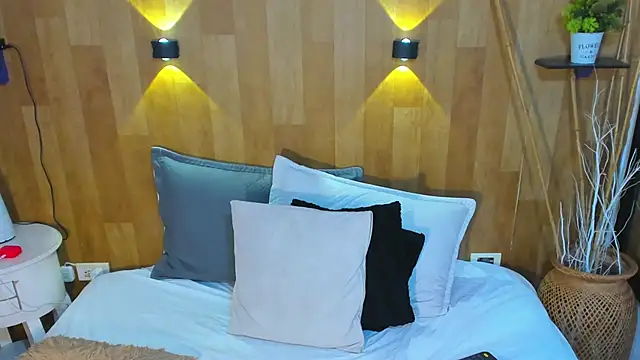 marianaa90 online show from 9, 3, 2026