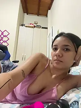 Snapshot of anny_vittar chatting on 5, 3, 2025 anny vittar online show from 5, 3, 2025