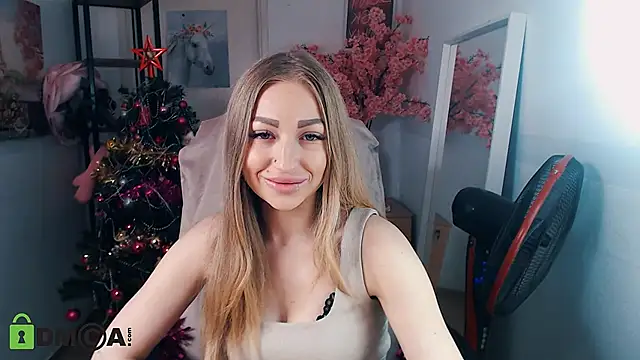 Snapshot of _KittyBoo chatting on 8, 1, 2025 KittyBoo online show from 8, 1, 2025