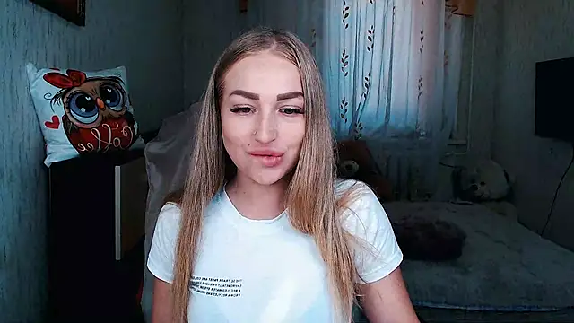 Snapshot of _KittyBoo chatting on 11, 9, 2025 KittyBoo online show from 11, 9, 2025