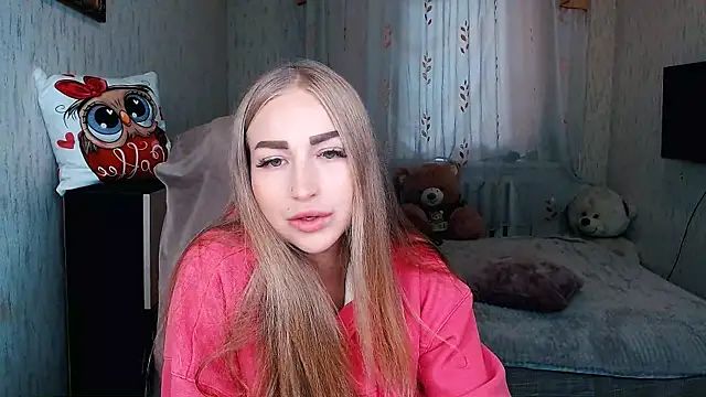 Snapshot of _KittyBoo chatting on 16, 9, 2025 KittyBoo online show from 16, 9, 2025