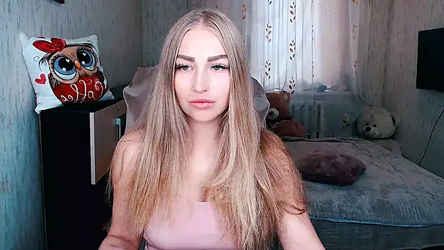 Snapshot of _KittyBoo chatting on 18, 9, 2025 KittyBoo online show from 18, 9, 2025