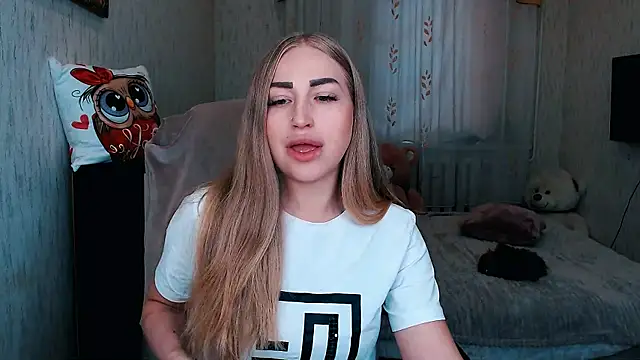 Snapshot of _KittyBoo chatting on 23, 9, 2025 KittyBoo online show from 23, 9, 2025