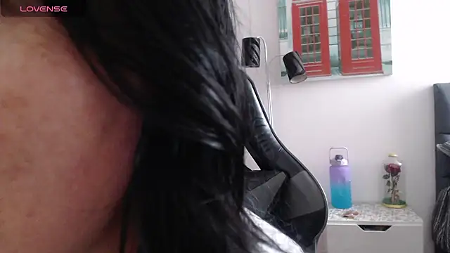 miawilson 1 online show from 8, 3, 2025